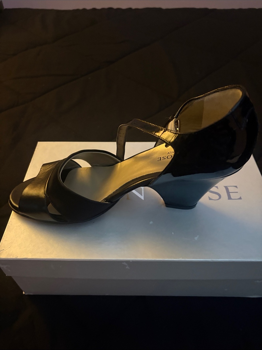 TARYN ROSE box - Picture 3 of 9